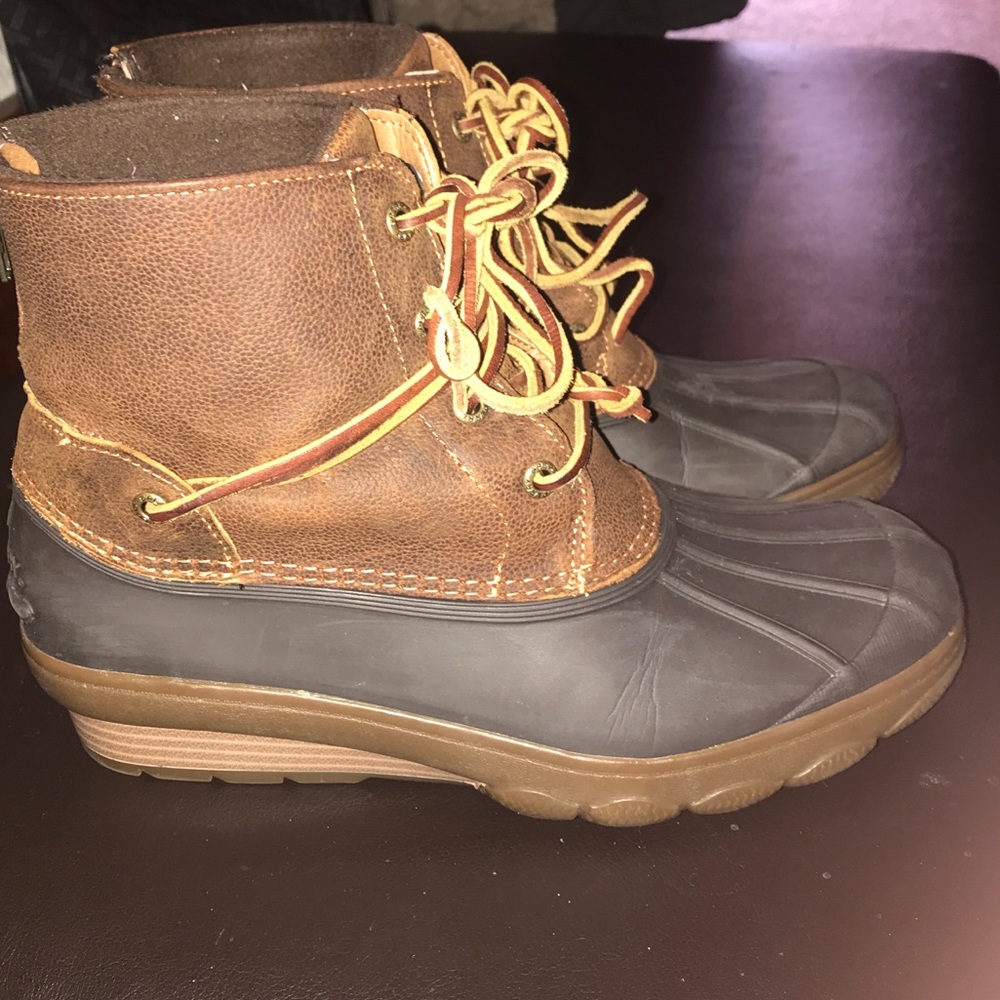 Brand new sperry boots
